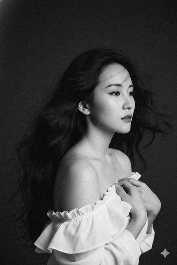 Poetic Vintage Monochrome Portrait of Woman